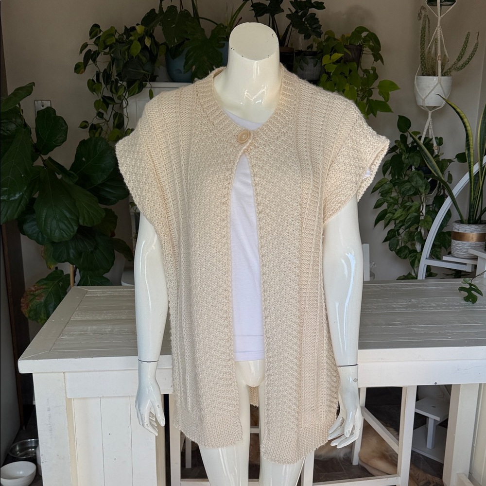Vintage 70s cottage core vest, Elegant Cream Women's Cardigan Lg